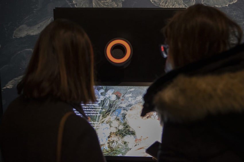 Dispensador de aromas AirParfum de Puig, instalado en la exposición del Museo del Prado.